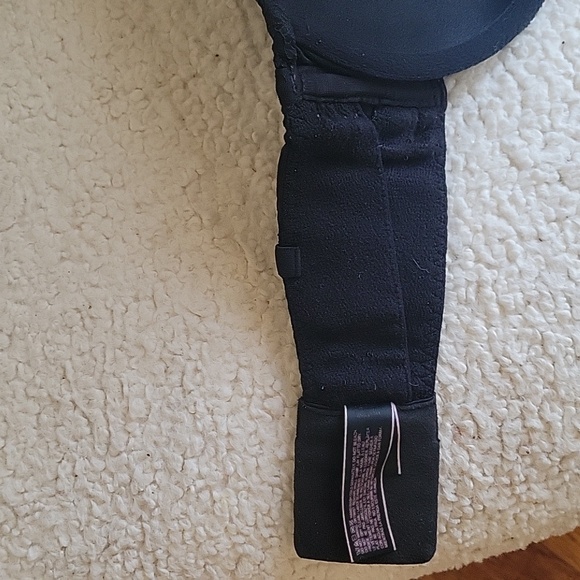 Victoria's Secret Black Strapless Bra - Picture 4 of 5